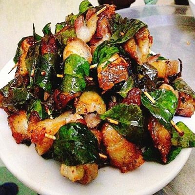 Lợn mán xào móc mật